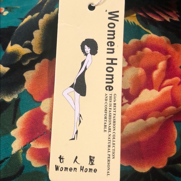 NWT Beautiful floral dress with pockets - Picture 6 of 6